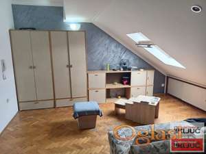 SOCIJALNO, 25m2, Garsonjera sa galerijom