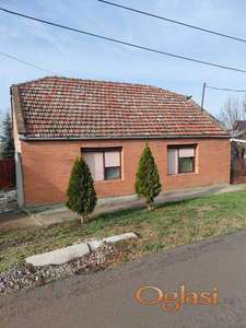 Prodaja dve kuće na velikoj parceli nedaleko od centra Novog Bečeja