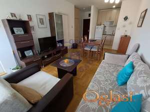 Izuzetna ponuda -jednoiposoban !