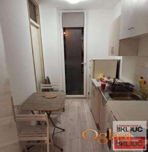 Odlican stan na Limanu 3