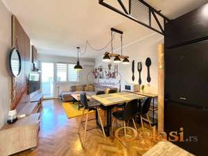 Novi Sad, Bul. Evrope, lux troiposoban stan sa parkingom