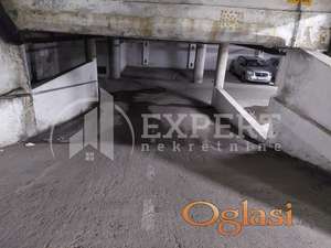 Izdaje se parking mesto u podzemnoj garaži  na keju