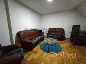 Izdaje se stan na Paliluli