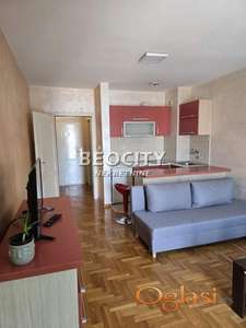 Novi Sad, Centar, Trg Marije Trandafil, 0.5, 26m2