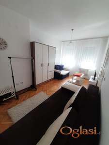 BULEVAR-USELJIV JEDNOSOBAN STAN
