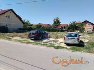 Fantastičan građevinski plac na izlazu iz Novog sada prema Vetrniku.