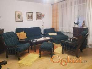 Kuća u centru Sremske Kamenice-500m2