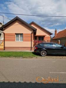 Kuca na prodaju komplet renovirana na odlicno lokaciji