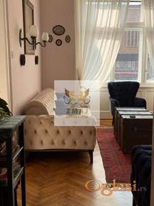 POSEBNO LEP STAN, 82m2, ELEGANTNO I KVALITETNO, CENTAR