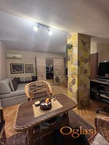 Lep  manji stan u blizini Medicinskog fakulteta, 32m2, 6.sprat.