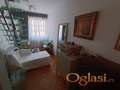 Jednoiposoban duplex stan u pešačkoj zoni