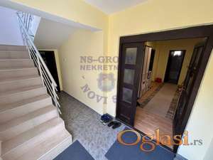 Na prodaju spratna kuća u mirnom delu Čeneja