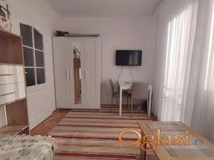 Izdaje se nameštena garsonjera u Kraljevića Marka