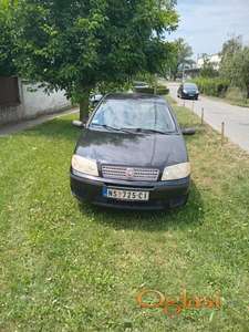 Pouzdan auto