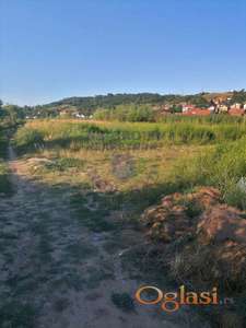 Plac na odličnoj lokaciji