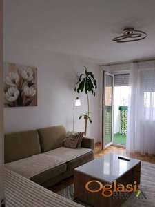 LEP, KOMFORAN TROSOBAN STAN NA LIMANU 4