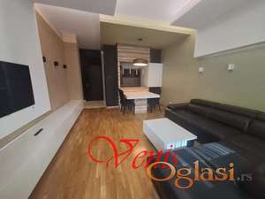 Bulevar oslobođenja 90 m2 - 1300 E LUX – parking useljiv ID#2853