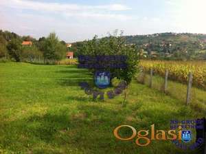 Plaac u građevinskom području - sa priključcima u blizini