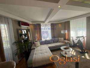 Odlican trosoban stan na top mestu!