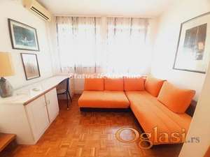 NAMEŠTENA, RENOVIRANA GARSONJERA 23M2 LIMAN 4, 300EU SA SVIM TROŠKOVIMA