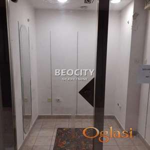 Stari grad, Knez Mihailova, Kneza Mihaila, 0.5, 8m2 Lokal u TC Milenijum