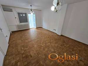 Prodaje - Stan -  Liman 4 - Novi Sad