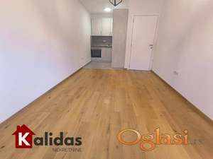 nov, useljiv, uknjižen - idealan raspored   - jednoiposoban