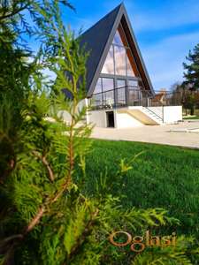 Na prodaju 2 Lux A frame kuce