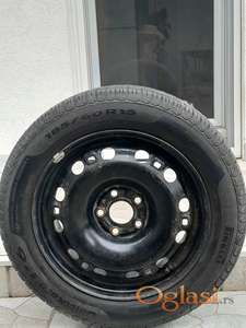 Čelične felne  R 15 sa gumama