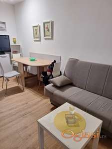 Izdaje se nov stan u Veterniku 54 m2, duplex