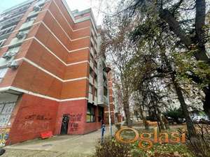 Jednosoban stan na Limanu 4