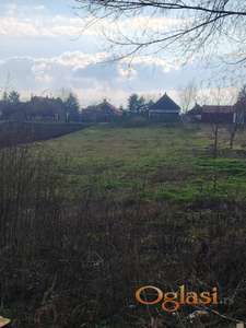 Prodajem plac u Ravnom Selu