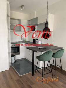 Bulevar oslobođenja 27m2 - 350 Evra useljiv ID#2809