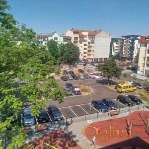 Dvosoban stan u centru Rume, 56 m2