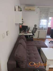 PODBARA IZDAJE SE JEDNOIPOSOBAN NAMEŠTEN STAN