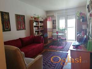 Jednosoban, 30m2 Bulevar