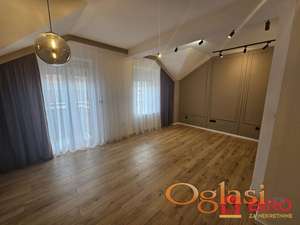 TROSOBAN, STROGI CENTAR - PARKING U DVORIŠTU