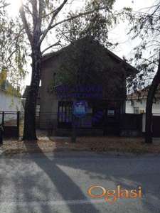 Odlicna kuca u Zmajevu !