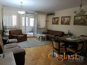 NOVI SAD - CENTAR - 73m2 - 600 evra