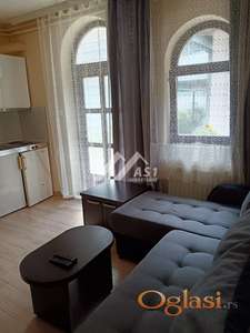 Izdajem top komfornu garsonjeru u Strogom Centru sa svim racunima!!! ID#2140
