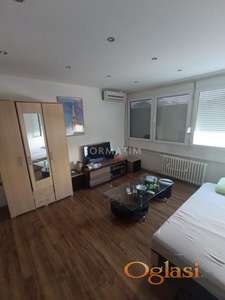 Konjarnik, namešten, 2.5 ID#2614