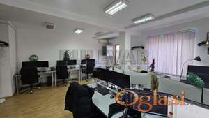 Izdaje se poslovni prostor u centru grada!