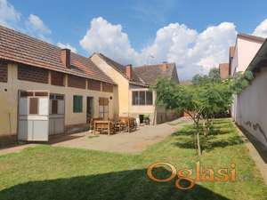 Kuća Sa Radionicom I Garažom – Centar Iriga!