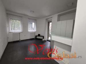 CENTAR ul.Petra Drapšina 64 m2 – 450 Evra - POSLOVNI PROSTOR ID#2621