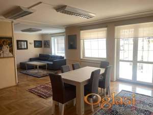 Izdavanje stanova Beograd-Duplex kod Hrama,namesten,novija zgrada,garaza