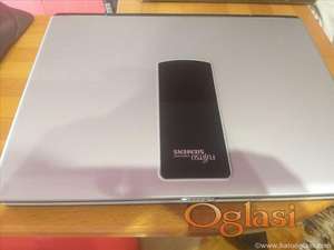 Lap top Fujitsu siemens Amilo l1310g za delove