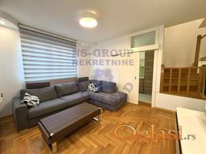 Odličan troiposoban stan na Bulevaru Oslobodjenja!