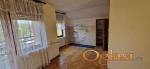 Spratna kuća od 127m2, Bački Jarak