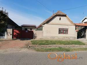 Kuća na Prodaju Svetozara Miletića Br.58 MOL Cena : 25.000,00 EVRA