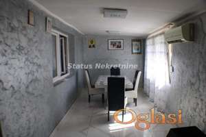 Slana Bara-Kuća sa velikim placem, 796 m2-Odlična ulica